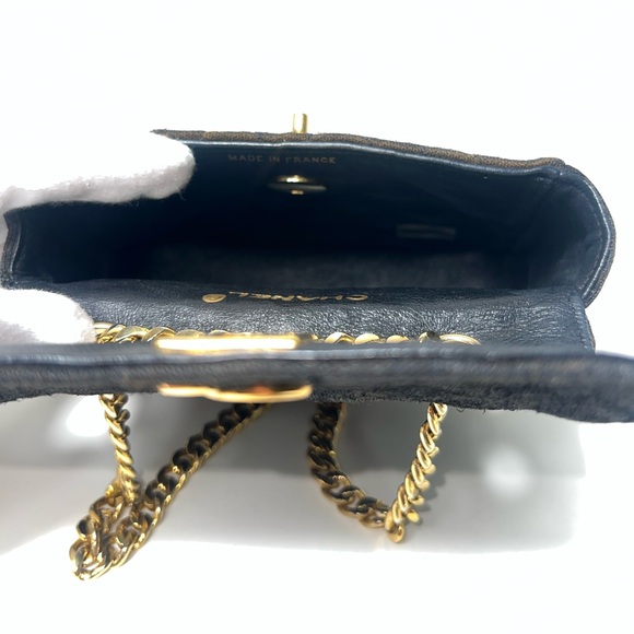 Chanel Vintage Diamond Quilted Mini Single Flap Crossbody Purse W/ Curb Chain - Picture 14 of 14